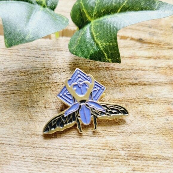 Moth Enamel Pin Brooch Mystical magical Nature Moth lover Fashion pin butterfly - Picture 1 of 10